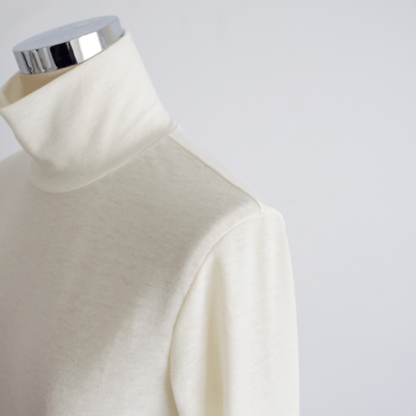 WOOL TURTLE NECK TEE