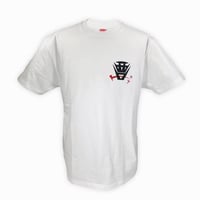 Count2.9×西口ドア　白Tシャツ