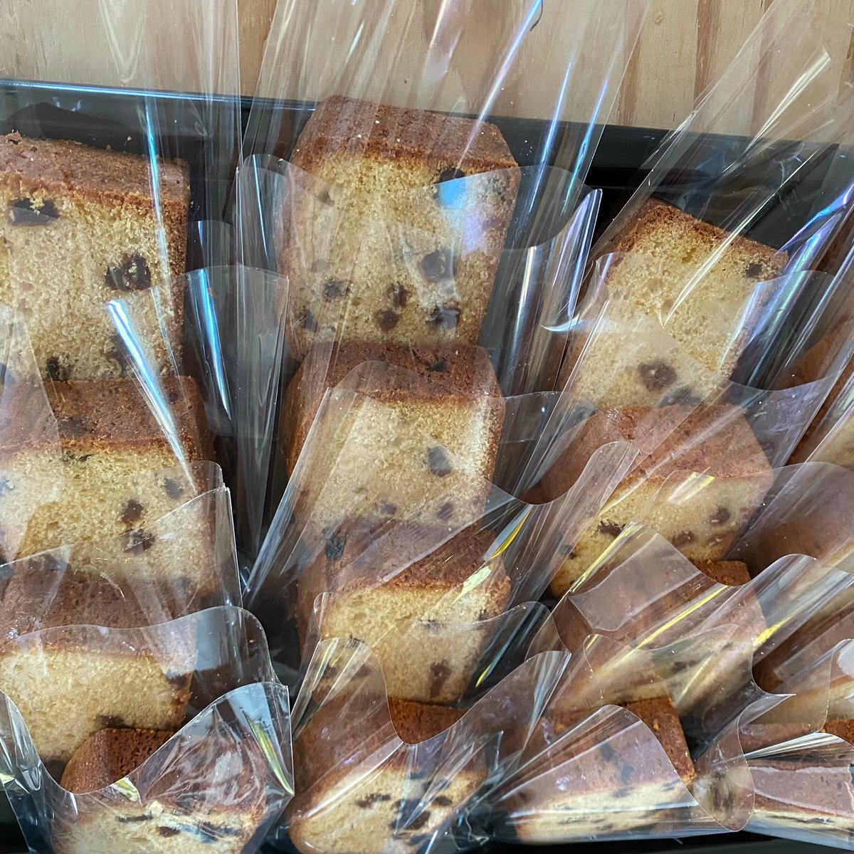 ラムレーズンパウンドケーキ〔6個〕 | BISHAMON BAKE