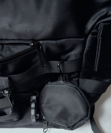NAE-LU UTILITY SHOULDER BAG