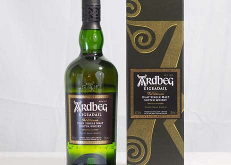 アードベッグ ウーガダール 54.2% 700ml