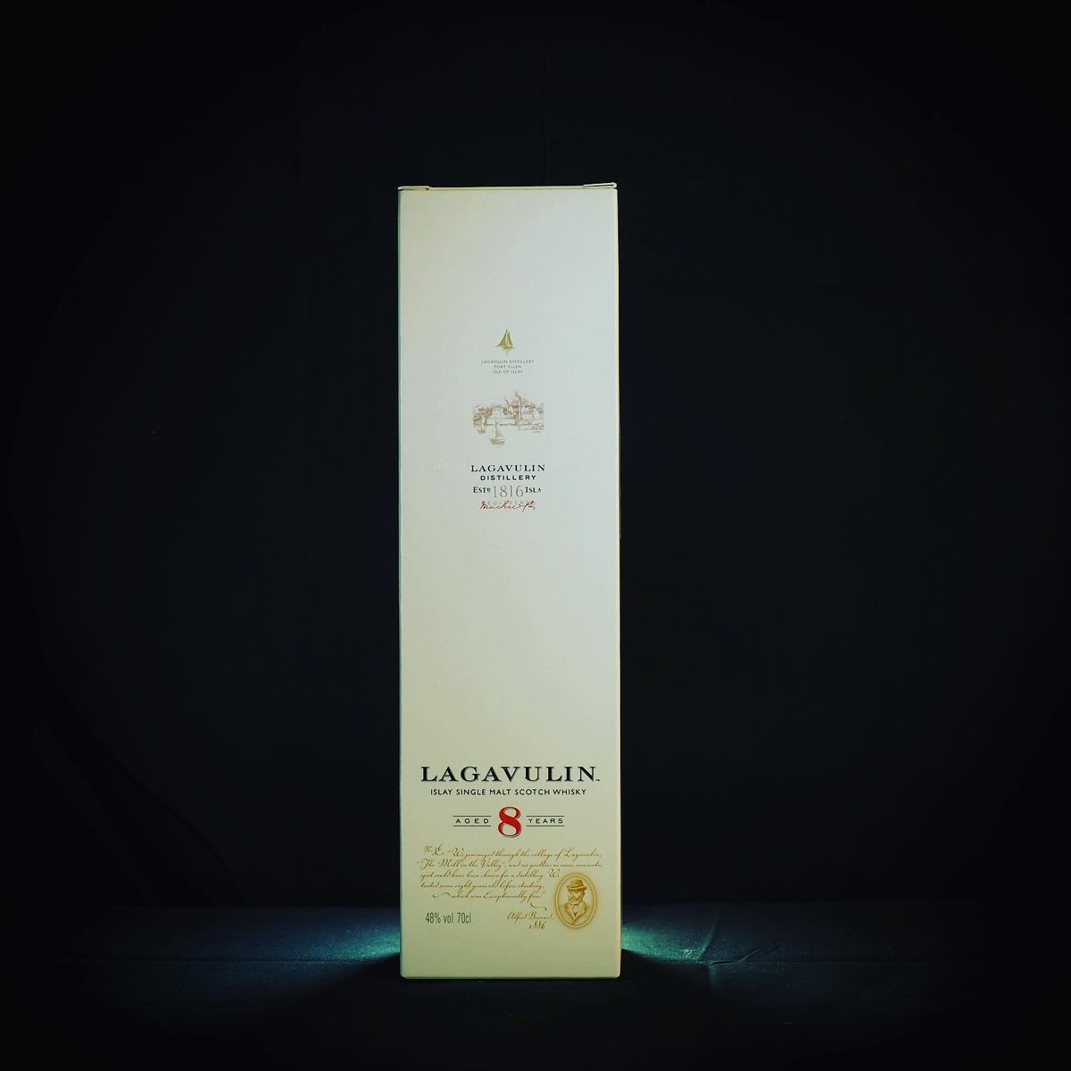ラガヴーリン8年 48% 700ml | ウイスキーかつはら ラガヴーリン8年 48% 700ml | ウイスキーかつはら