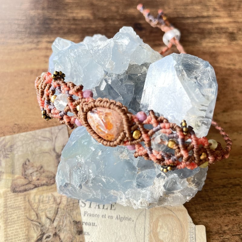 カンテラオパール マクラメブレスレット | Heart&stonesマクラメジュエリー