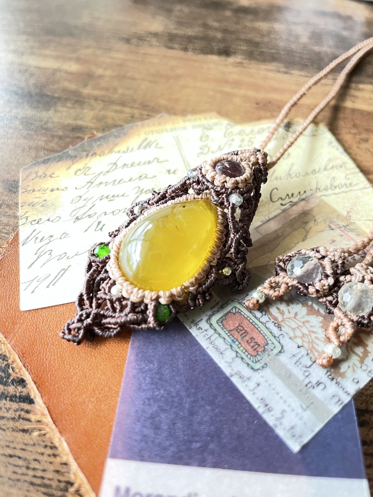 イエローオパール×アメジスト マクラメネックレス ハンドメイド