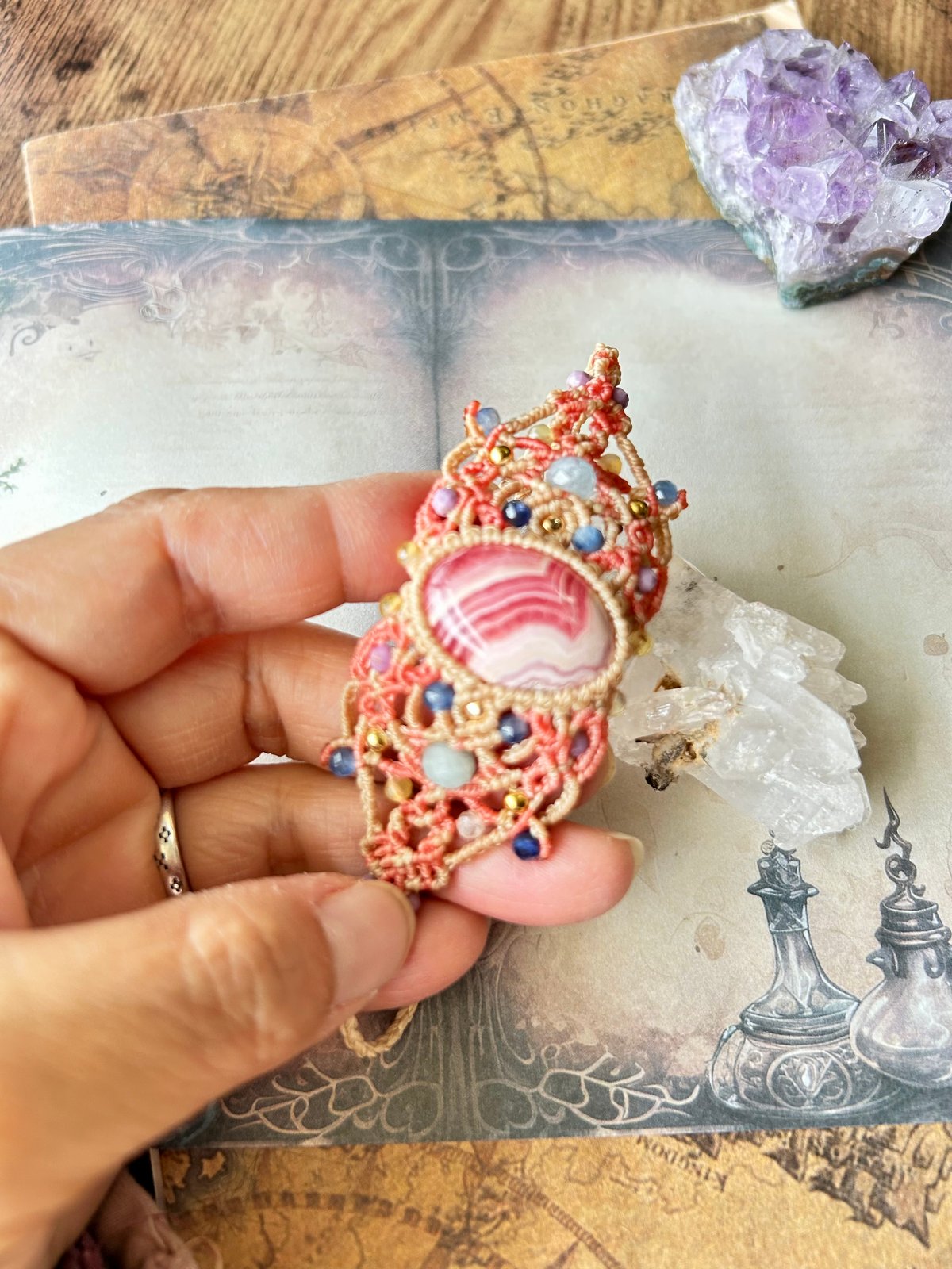 インカローズ マクラメブレスレット バングル 天然石アクセサリー