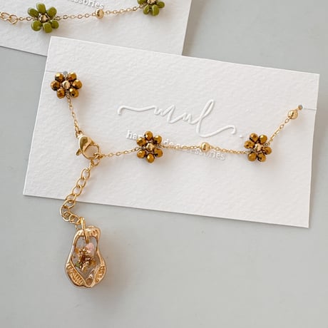 flower bracelet