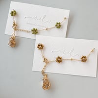 flower bracelet
