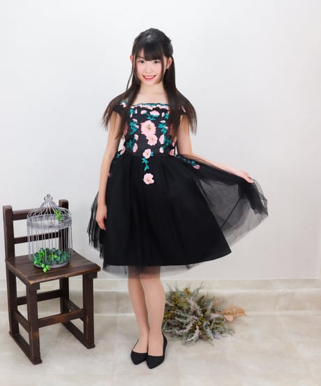 【レンタル３泊４日】【往復送料無料】100〜160cmブラックにピンクの花の膝丈ドレス