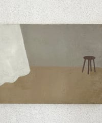 油彩白いキャンバスのある部屋