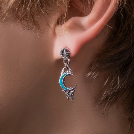 ブルームーンハートピアス　｜AKE0128
