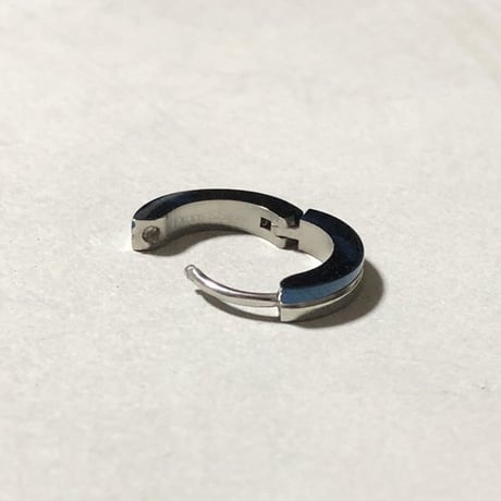 Drops ハーフカラーブルーピアス　｜DRE-05-BL