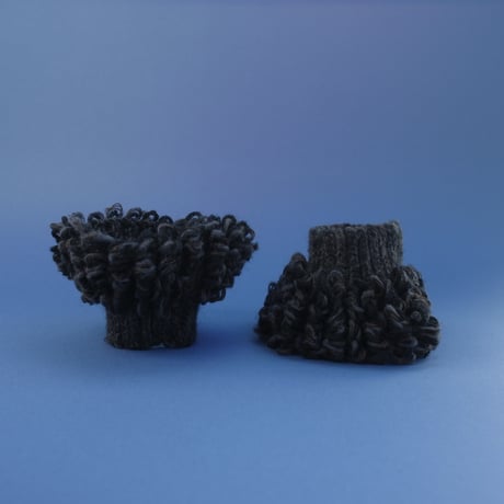 marigold wrist warmer  Black × Gray
