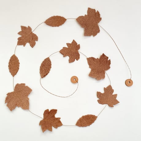 HAPPA LEATHER GARLAND