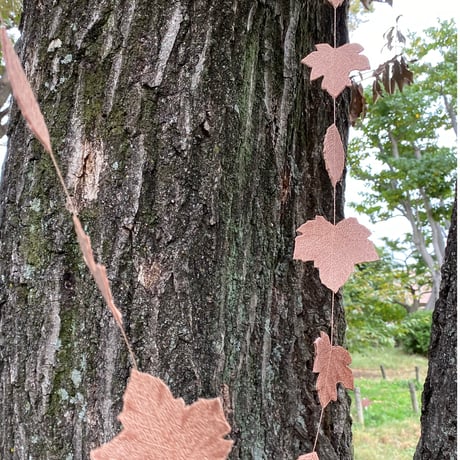 HAPPA LEATHER GARLAND