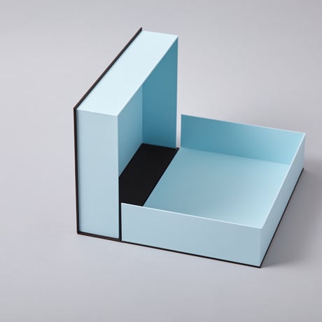 Solander Box   L