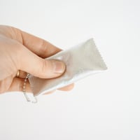 WHISTLE CHARM (CAMEL / SILVER)