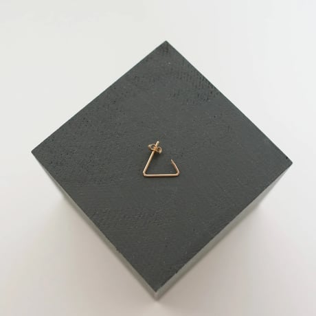 Triangle Pierce  S/M
