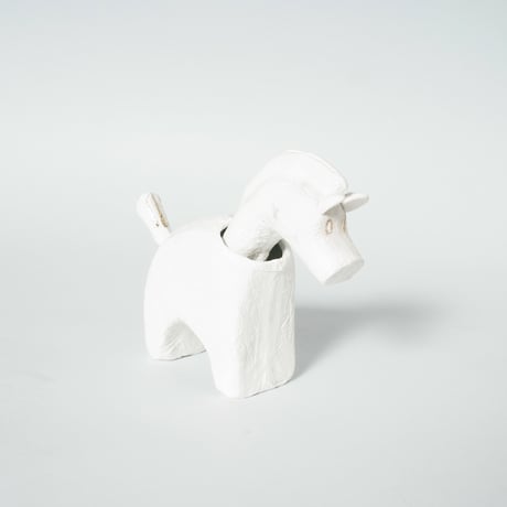 hariko uma  white