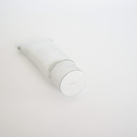 TUBE KEY CASE (CAMEL / BLACK)