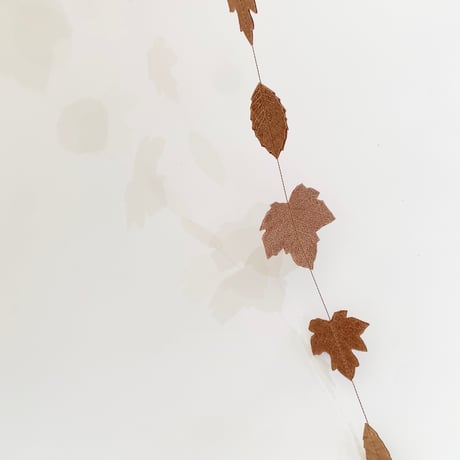 HAPPA LEATHER GARLAND