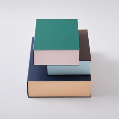 Solander Box   L
