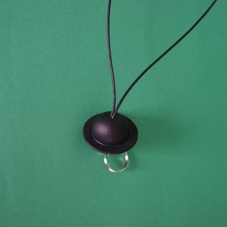 PLANET NECK HOLDER  (BLACK)