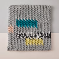 Reused textile rug　square　Gray