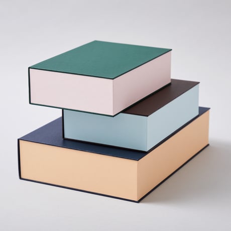 Solander Box   L