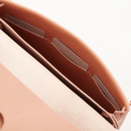 SEAMLESS SHOULDER CASE　S（Nude）