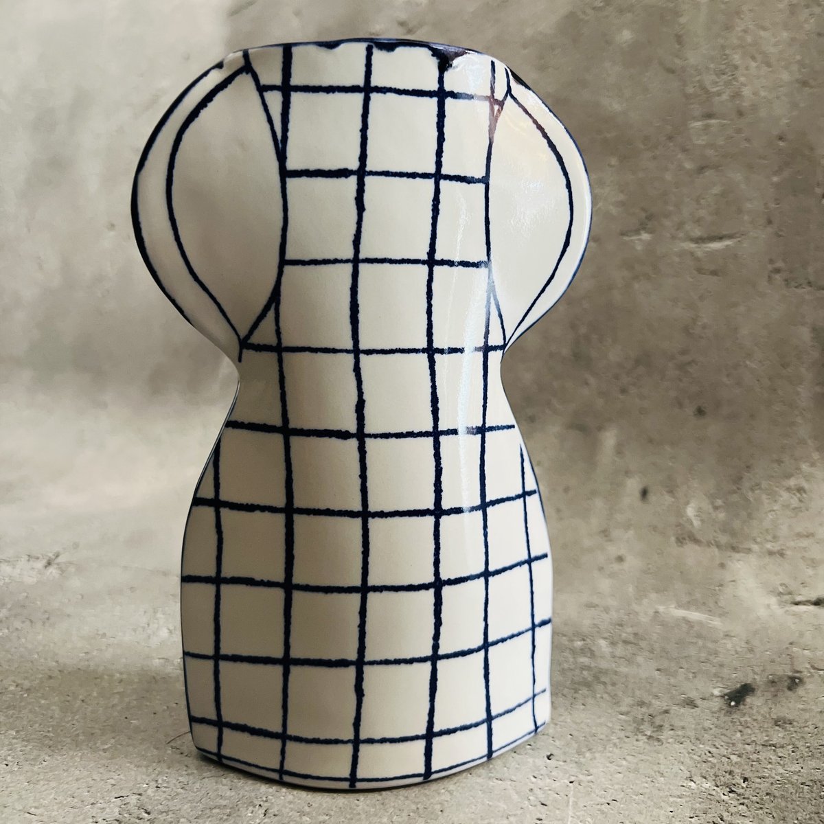 フォトニックフラクタルimagineイマジン　ヒランヤ研究所パワーシール台座付き チェックのかびん | C'est cool Shop&Gallery