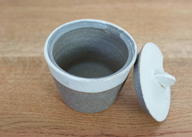 丸伴工場　蓋もの　塩壺　砂糖ポット 丸伴工場 蓋もの 塩壺 砂糖ポット