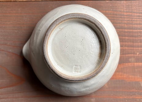 お手入れカンタン！溝無しすり鉢（大）乳白／黒