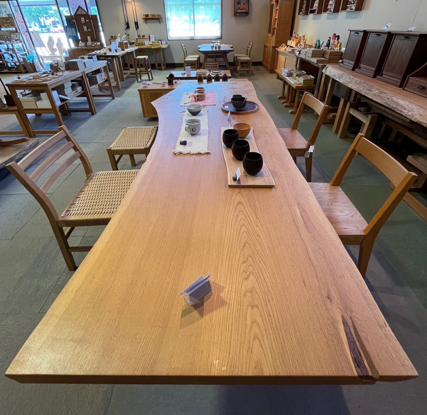 北海道産ナラ一枚板テーブル □ショップ展示品現品セール品 | 森林工芸