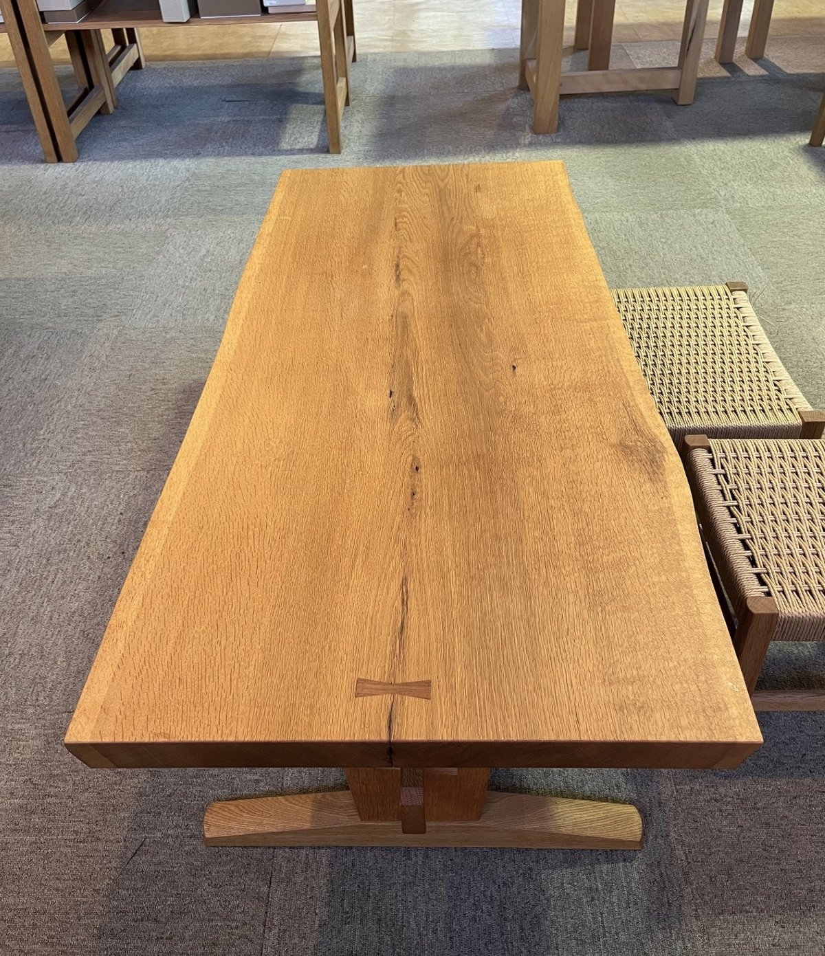 北海道産ナラ一枚板センターテーブル □ショップ展示品現品セール品