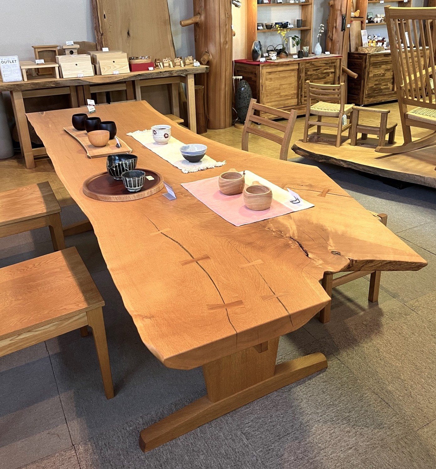 北海道産ナラ一枚板テーブル □ショップ展示品現品セール品 | 森林工芸