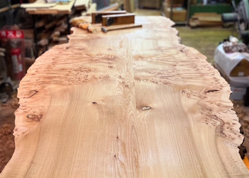 ニレバール杢ブックマッチテーブル | 森林工芸館STORES