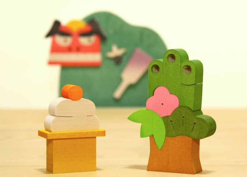 【最終値下げ】森林工芸館　彩り歳時記12個セット Amazon.co.jp: 彩り歳時記12ケ月セット 歳時記置物 季節の置物