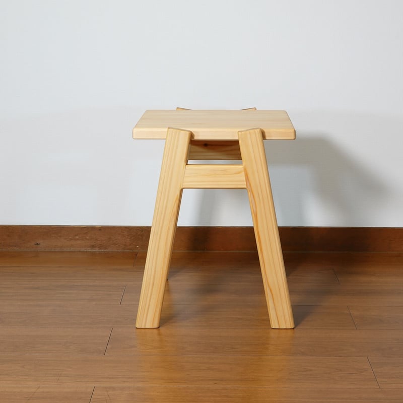 森の学校スツール ひのきタイプ | あすの森づくりの家具
