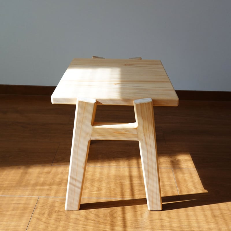 森の学校スツール ひのきタイプ | あすの森づくりの家具