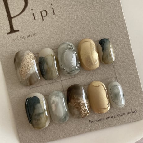 grayちぐはぐニュアンスネイル