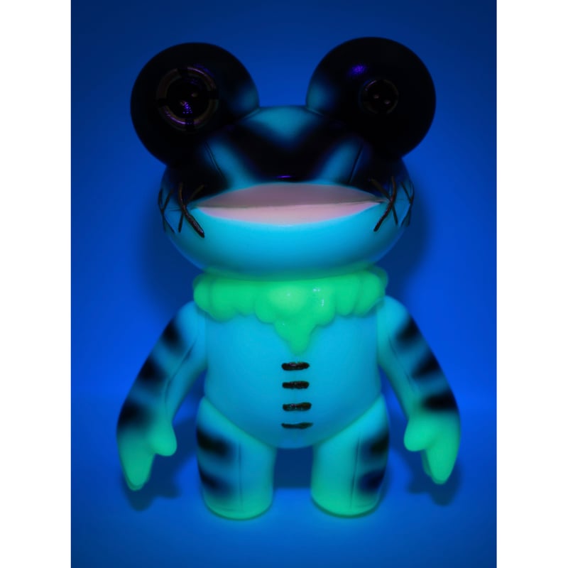 ぶきっちょ様 蓄光 ミルキーフロッグジャンボテッチ | Elfrog工房