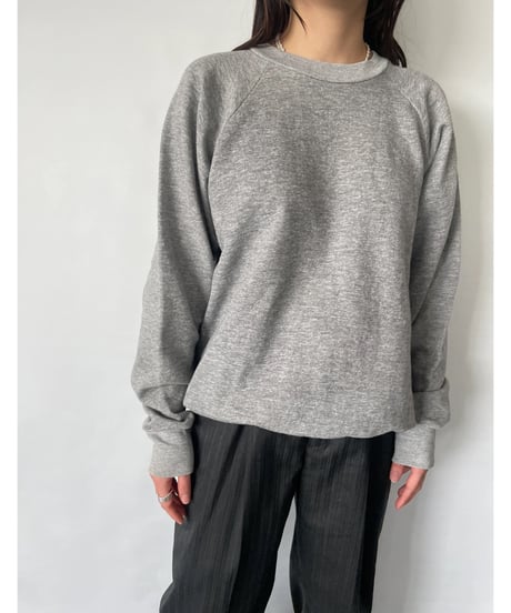 80s "The Fitness Center" Sweat Grey