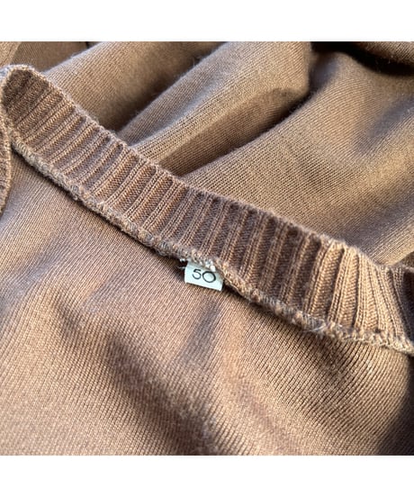 Europe Vintage Switching Suede V-neck Knit