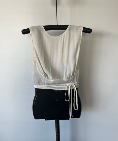 Europe back cross open no sleeve