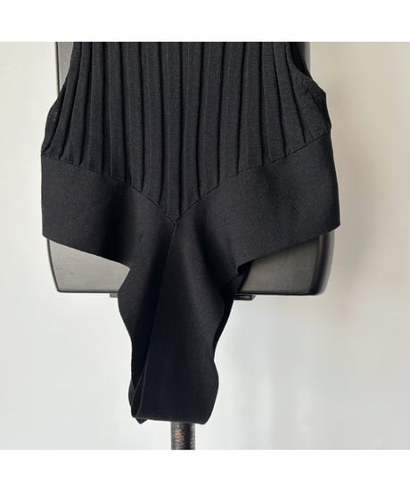Cross Hem High neck TOPS