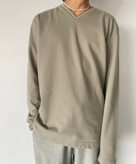 80-90s  Back Pocket V-neck Sweat