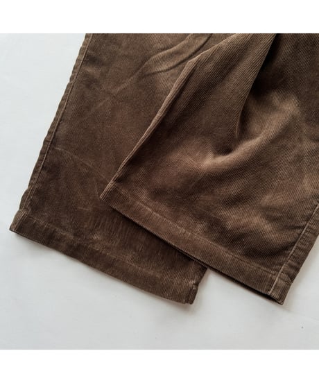 COMFORTABLE REASON "Straight Cords Slacks"