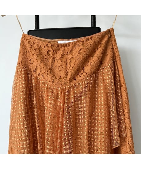 Asymmetrical flower lace skirt