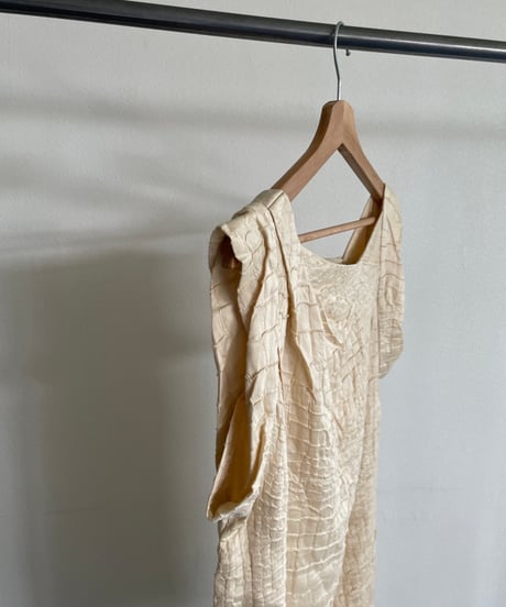 emboss dress