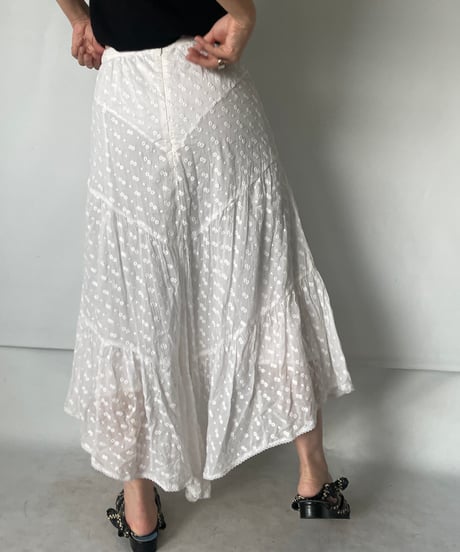 Floral embroidery skirt